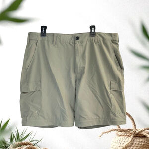 World Wide Sportsman Khaki Cargo Nylon & Spandex Shorts Men Size 42 (Actual 41)